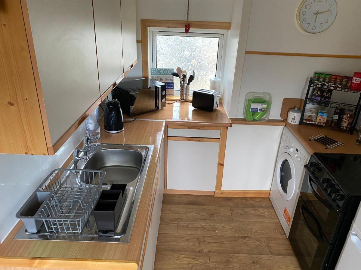 2 Bedroom House Overlooking Pierowall Bay, Westray Exteriör bild