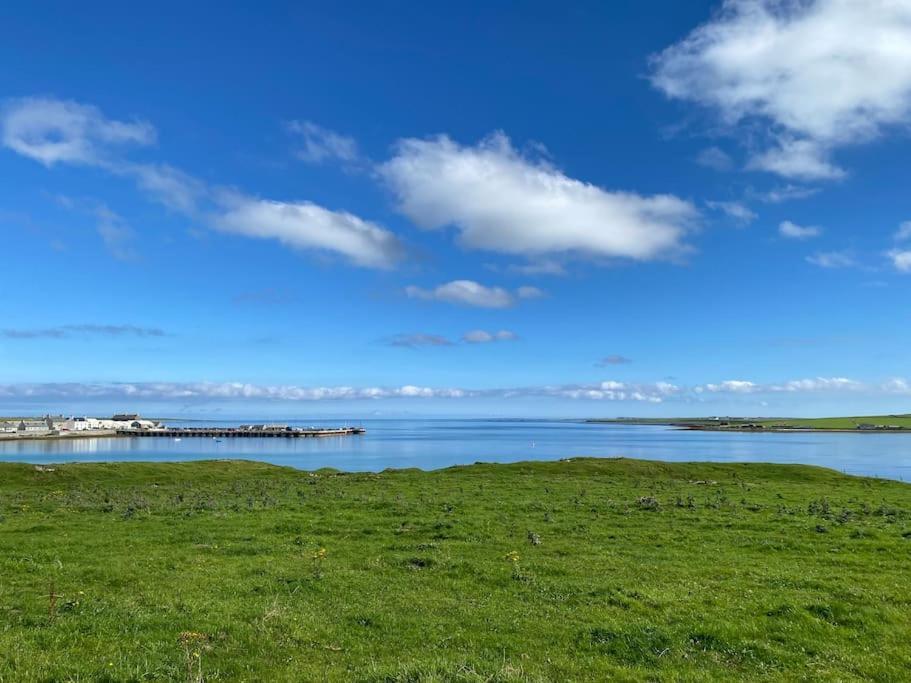 2 Bedroom House Overlooking Pierowall Bay, Westray Exteriör bild